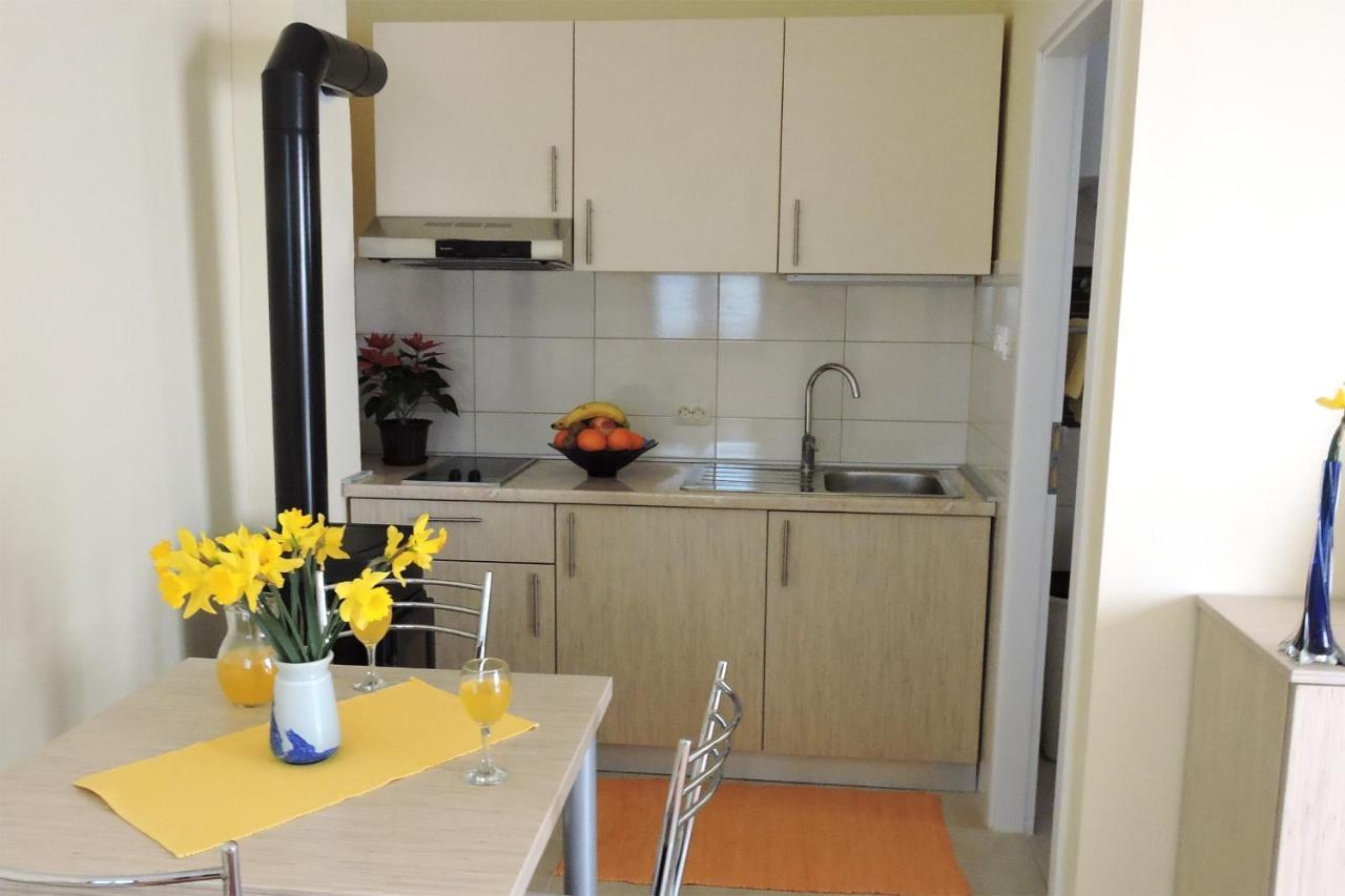 Apartments By The Sea Veli Rat, Dugi Otok - 436 외부 사진